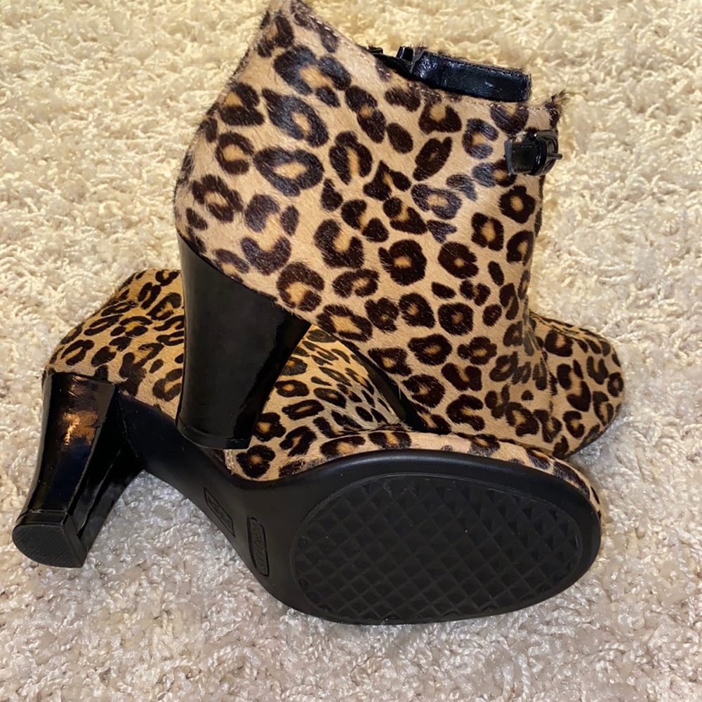 Ankle booties